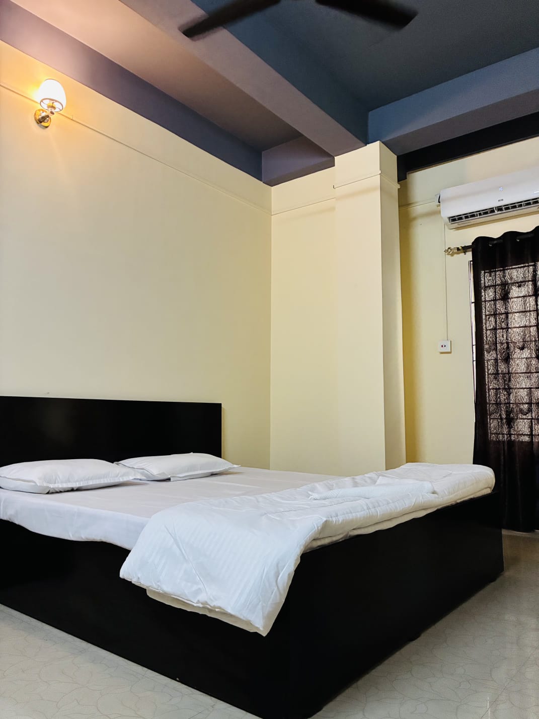 Deluxe double room at Moonleaf Stay